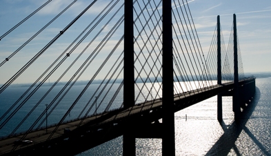 /-/media/Subsites/CESDyn/projects/ongoing/understanding of bridge cable vibration mechanisms under varying meteorological conditions/oeresundsbron_giuma.ashx